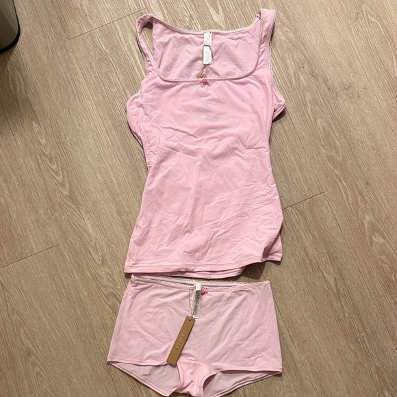 SKIMS Other - Pink SKIMS Women's Intimates Set size XS NWT